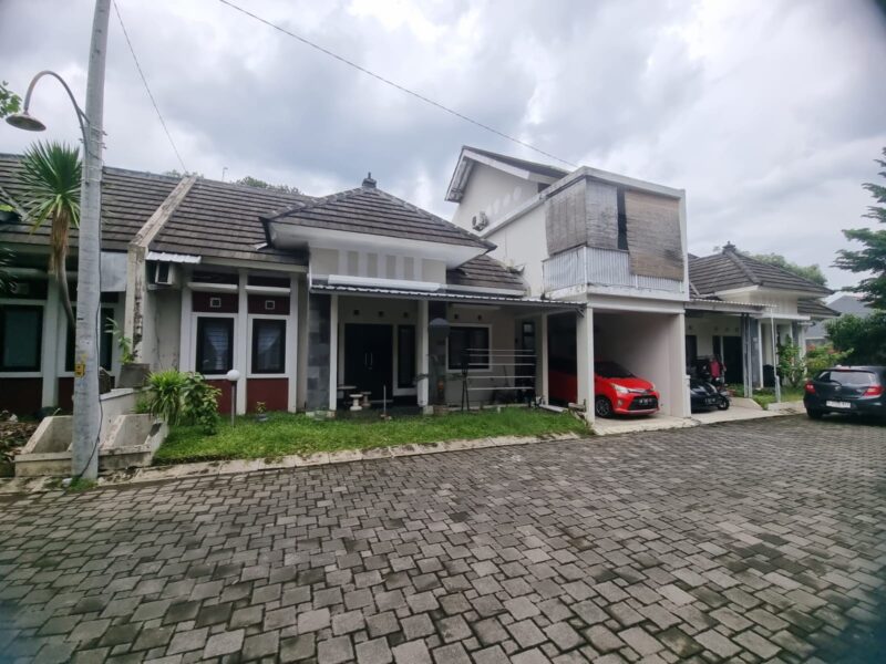 Di Jual Murah Rumah Dalam Perum Maguwo Dekat Kampus Sanata dharma JogJa