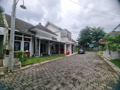 Di Jual Murah Rumah Dalam Perum Maguwo Dekat Kampus Sanata dharma JogJa
