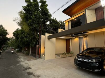 Rumah baru dijual full furnish di Purwomartani Kadisoka