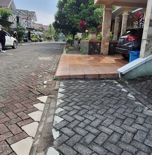 Rumah Di Perumahan Mewah Merapi View Jl Kapten Haryadi Sleman Yogyakarta