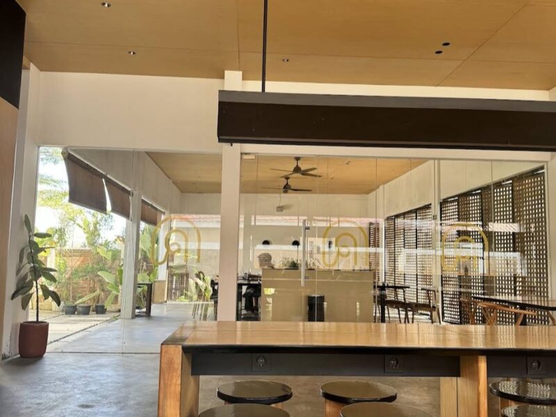 Di Jual Cepat Tanah & Bangunan Coffee shop / cafe Lokasi Premium di Utara Hotel Alana Sleman Jogjakarta