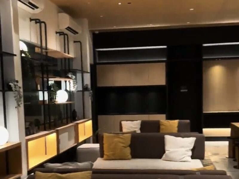 Di Jual Cepat Tanah & Bangunan Coffee shop / cafe Lokasi Premium di Utara Hotel Alana Sleman Jogjakarta