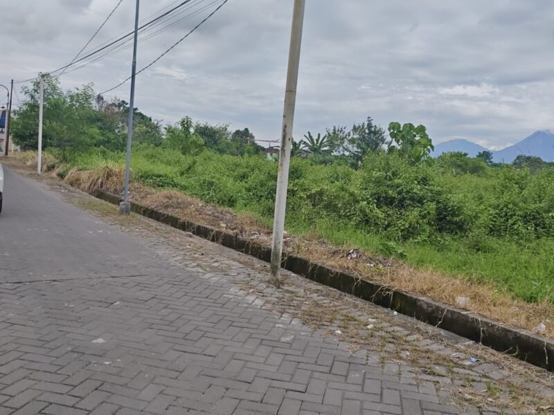 Di Jual Tanah Pekarangan Lokasi Dekat Kampus UTY Sinduadi Jetis Mlati Sleman , Jogjakarta