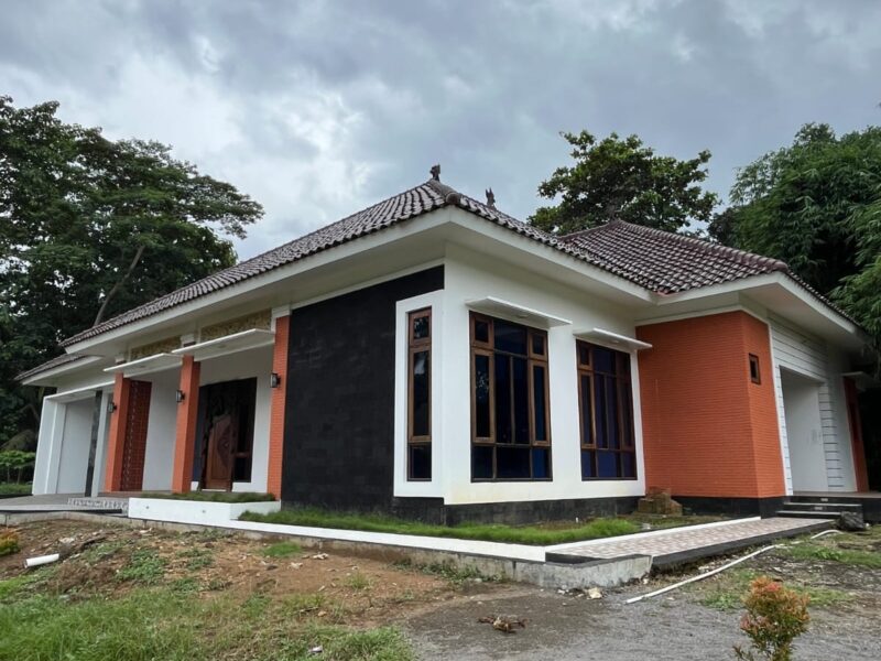 Di Jual Murah Rumah Hunian Nyaman Tanah Luas Lokasi Minggir Sleman Jogjakarta ____________________________