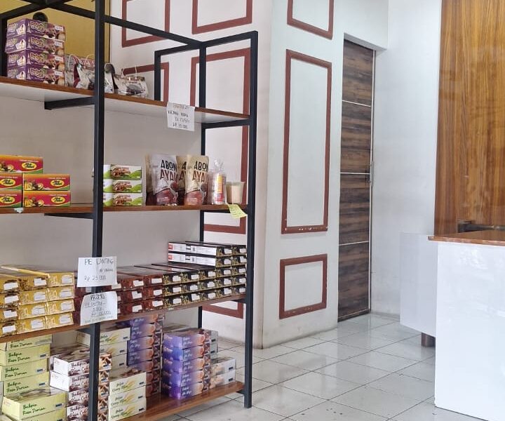 Di Jual Ruko Lokasi Jln Utsman Monjali Selatan , Dekat Hotel Tentrem Sleman Jogya, Barat Kampus UGM