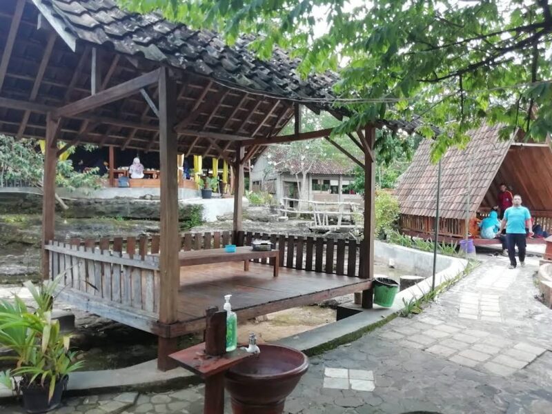 Jual Murah Tanah Bonus Resto Lokasi JL Raya Jalur Wisata Gunung Kidul Jogja