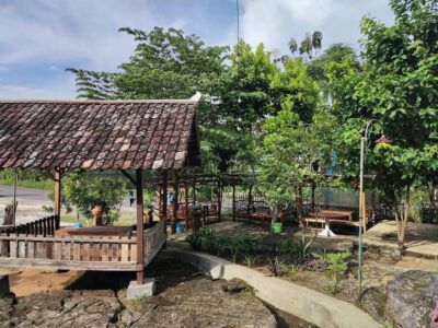 Jual Murah Tanah Bonus Resto Lokasi JL Raya Jalur Wisata Gunung Kidul Jogja