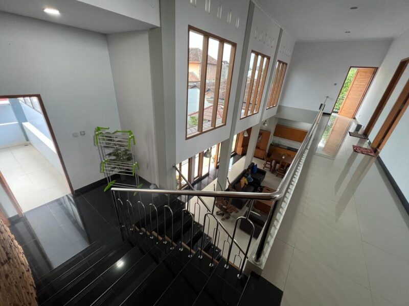 Di Jual Turun Harga Rumah Mewah Kolam Renang di Palagan KM 11 Sleman, Jogjakarta