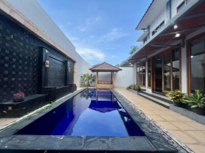 Di Jual Turun Harga Rumah Mewah Kolam Renang di Palagan KM 11 Sleman, Jogjakarta