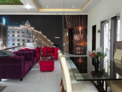 Di Jual Rumah Mewah Kolam Renang Lokasi Maguwo Sleman Jogja