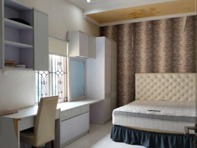 Di Jual Rumah Mewah Kolam Renang Lokasi Maguwo Sleman Jogja