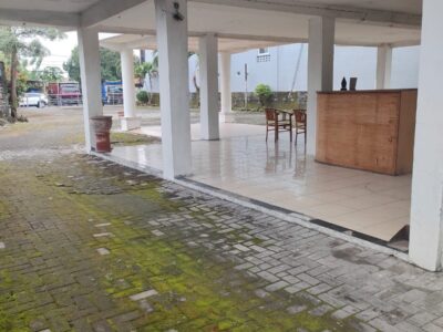 Jual Harga Tanahnya Saja Bonus Bangunan Hotel Lokasi : Jln Wates Km 3 Dekat Kadipiro , Ngestiharjo Bantul jogjakarta