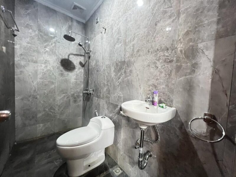 Di Jual Turun Harga Rumah Mewah Kolam Renang Pribadi Lokasi di Jl Palagan KM 11 Jogjakarta