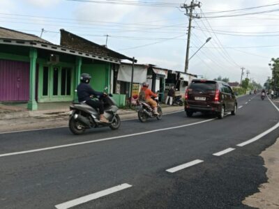 Di Jual Murah Rumah & Tempat Usaha Lokasi Pinggir Jalan Berbah Sleman Jogjakarta