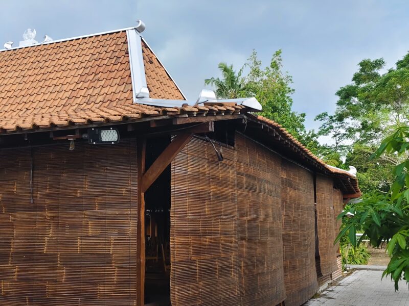 Di Jual Dekat Sleman City Hall Tanah Pekarangan Bonus Bangunan Limasan Resto Lokasi Tridadi Sleman Jogjakarta