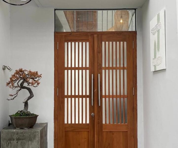 Harga Menjelang Lebaran Turun Drastis !!!!! Kesempatan Langka Di jual Villa Kolam Renang Lokasi Sardonoharjo Ngaglik Sleman , Jogjakarta