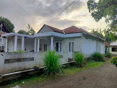 Di Jual Turun Harga Rumah Bagus Lokasi Strategis Sayegan Sleman Jogja