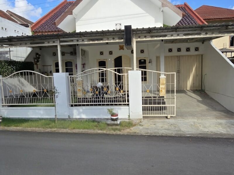 RUMAH LOKASI STRATEGIS DI JALAN KALIURANG, LOKASI FAVORIT DEKAT DENGAN BERBAGAI FASILITAS UMUM. . LOKASI : JL. Kaliurang KM 10, Sleman, Yogyakarta